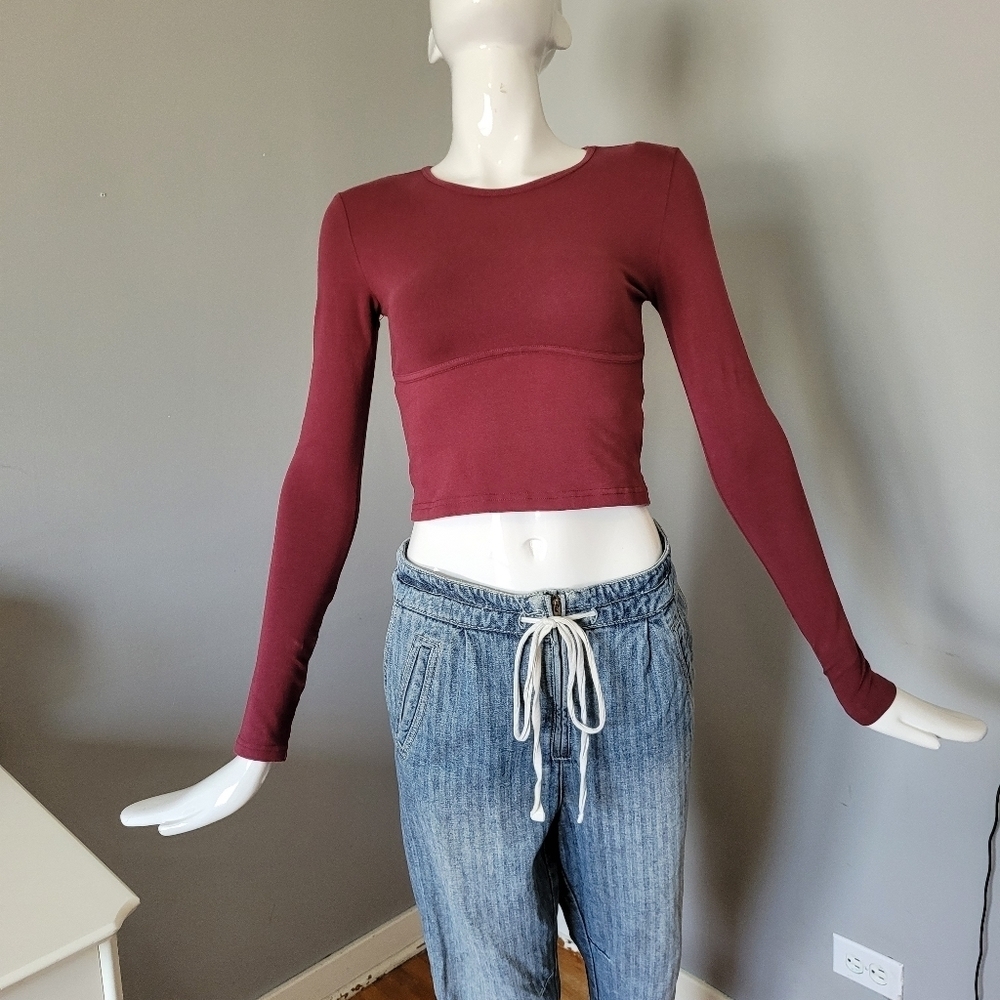 TNA Chill Malibu Cropped Longsleeve, VGUC, Size XS
